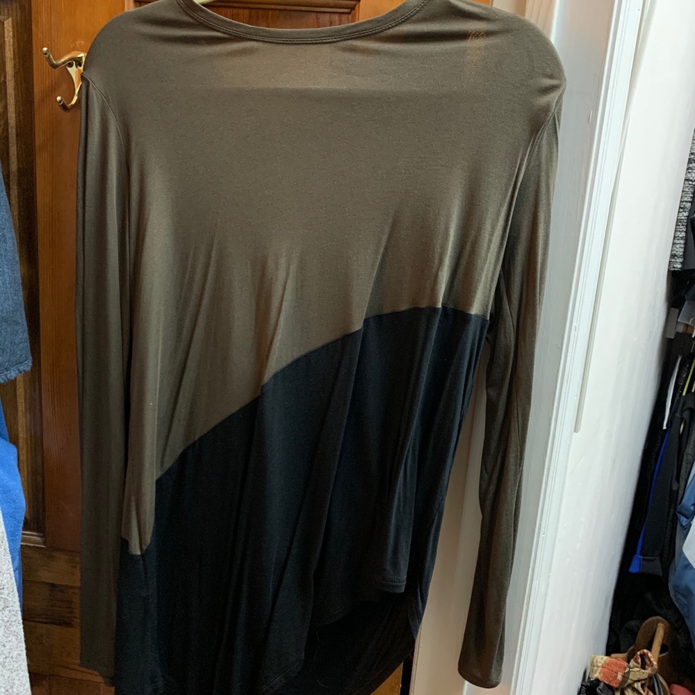 Bcbg long sleeve symmetrical blouse tee